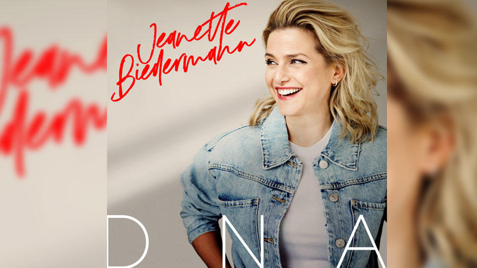 Jeanette Biedermann veröffentlicht mit "DNA" ihr erstes Solo-Album seit zehn Jahren