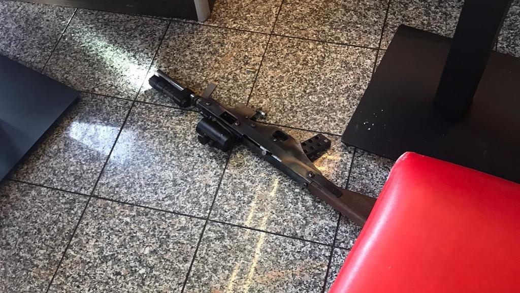 Augenzeugen-Foto einer Tatwaffe vom Anschlag in Halle in der Dönerbude