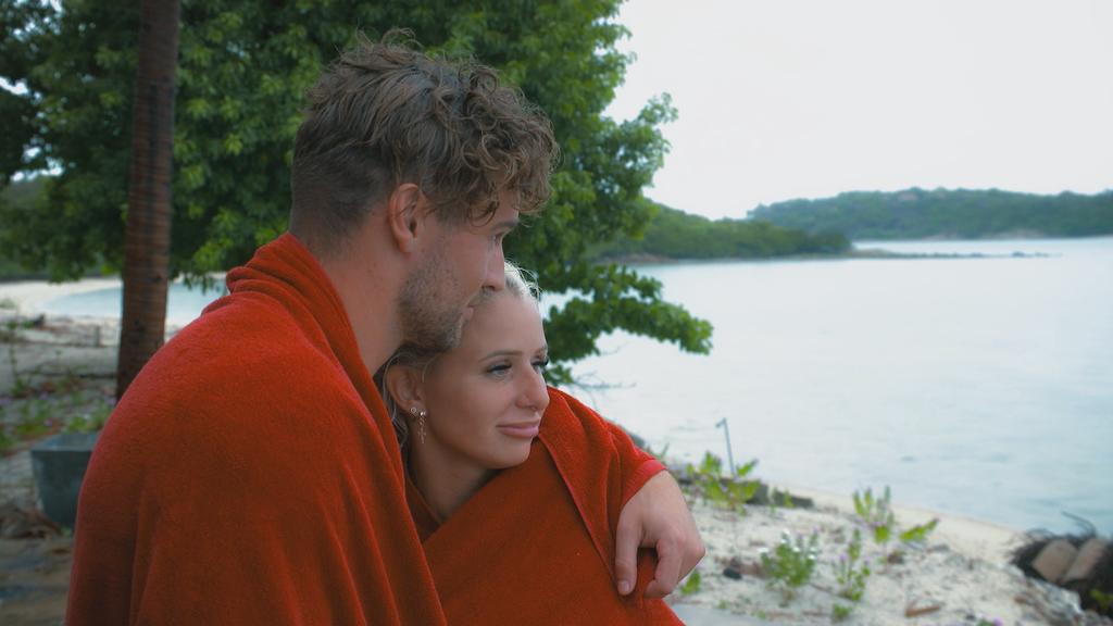 Alex Hindersmann und Carina Spack haben ein Date in der 3. Folge "Bachelor in Paradise".