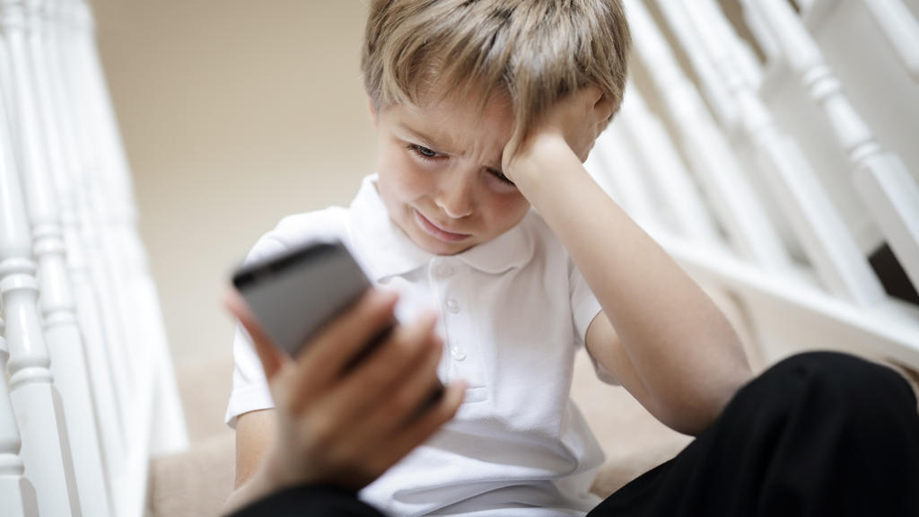 Kinder lieben Smartphones