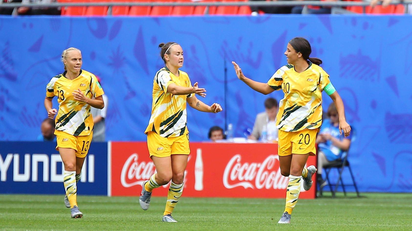 Die Australierinnen stehen aktuell auf Platz 8 der FIFA-Weltrangliste – ihre männlichen Kollegen liegen momentan auf Rang 44.