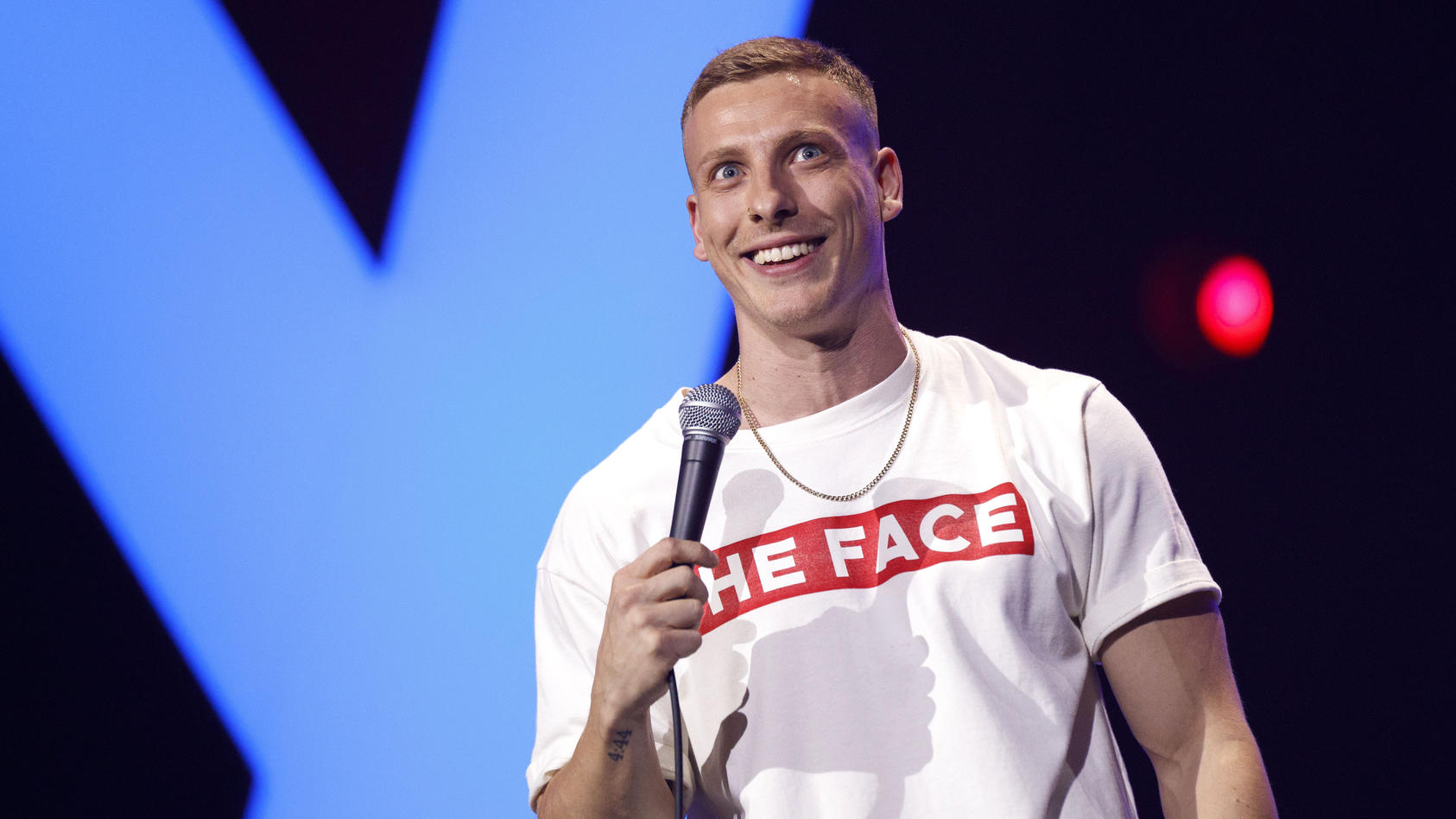 Der Deutsche Comedypreis 2020 Felix Lobrecht Raumt Gleich Doppelt Ab