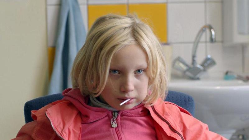 Helena Zengel als Benni in einer Szene des Films "Systemsprenger".