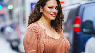 Ashley Graham out and about in a shapely dress in New YorkPictured: Ashley GrahamRef: SPL5130026 181119 NON-EXCLUSIVEPicture by: Jackson Lee / SplashNews.comSplash News and PicturesLos Angeles: 310-821-2666New York: 212-619-2666London: +44 (0)20 7644 7656Berlin: +49 175 3764 166photodesk@splashnews.comWorld Rights, No Portugal Rights