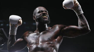 24.11.2019, USA, Las Vegas: Boxen: Weltmeisterschaft, WBC Schwergewicht: Deontay Wilder jubelt nach seinem Sieg über Ortiz. Foto: John Locher/AP/dpa +++ dpa-Bildfunk +++