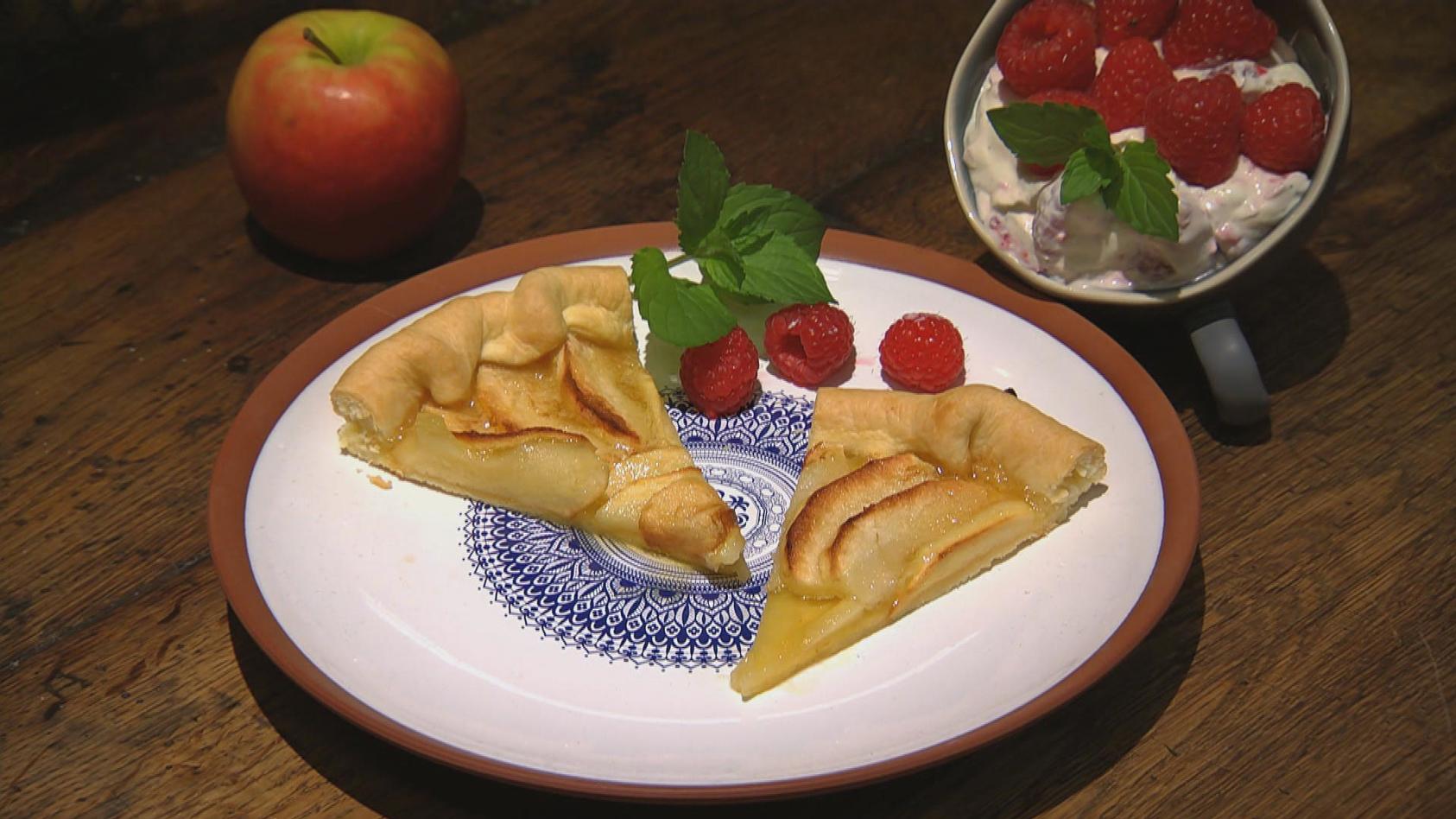  Apfel-Tarte mit Himbeercreme: das Dessert von Meta Hiltebrand und Ronny Loll