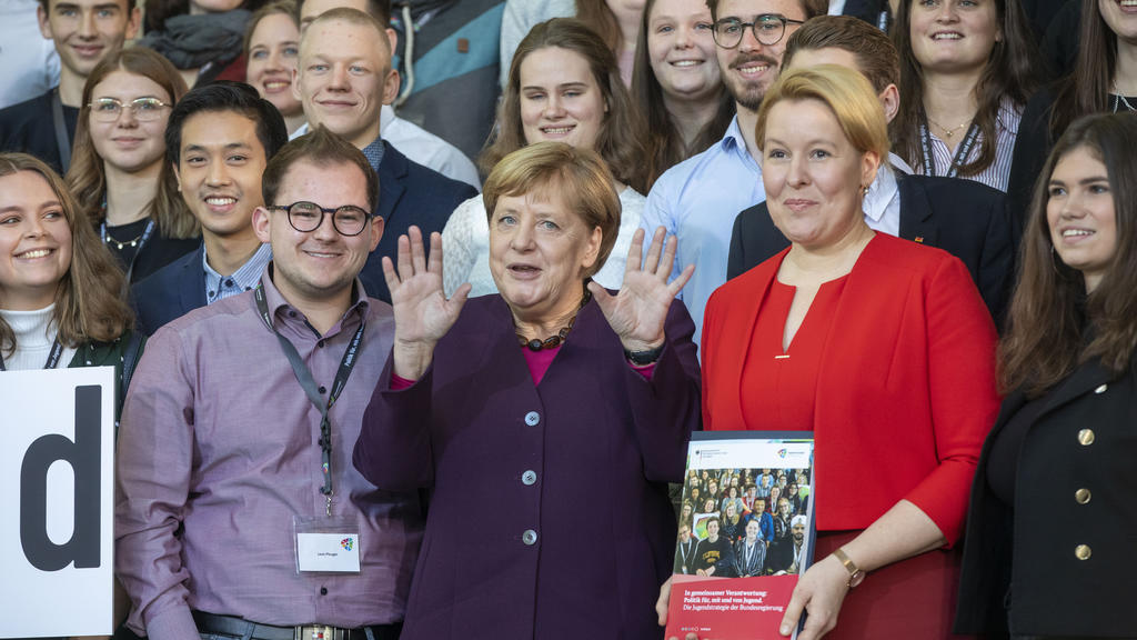 Bundeskabinett beschließt erstmals eine Jugendstrategie ...