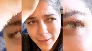 Selma Blair weint bittere Tränen bei Instagram.