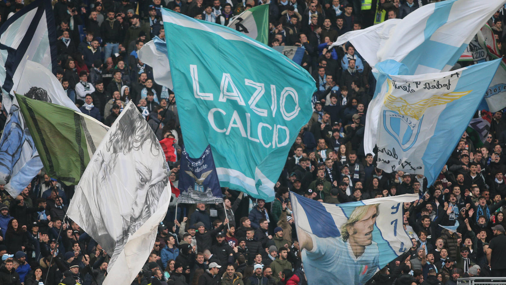 Lazio Rom Brummt Eigenen Ultras Strafe Auf