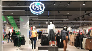 C&A schließt 13 Filialen in Deutschland.