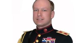 Der Attentäter von Norwegen, Anders Behring Breivik, wollte in Uniform vor den Haftrichter treten - die Öffentlichkeit sollte zusehen.