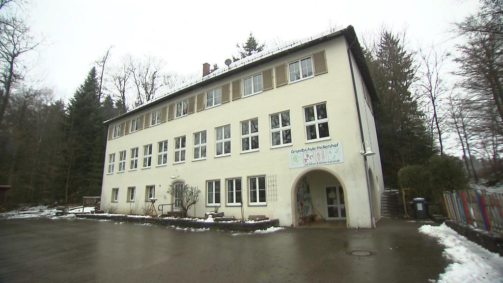 Schule Sandheim Aussenschuss