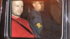 Breivik bietet umfassende Aussage gegen Rücktritt.