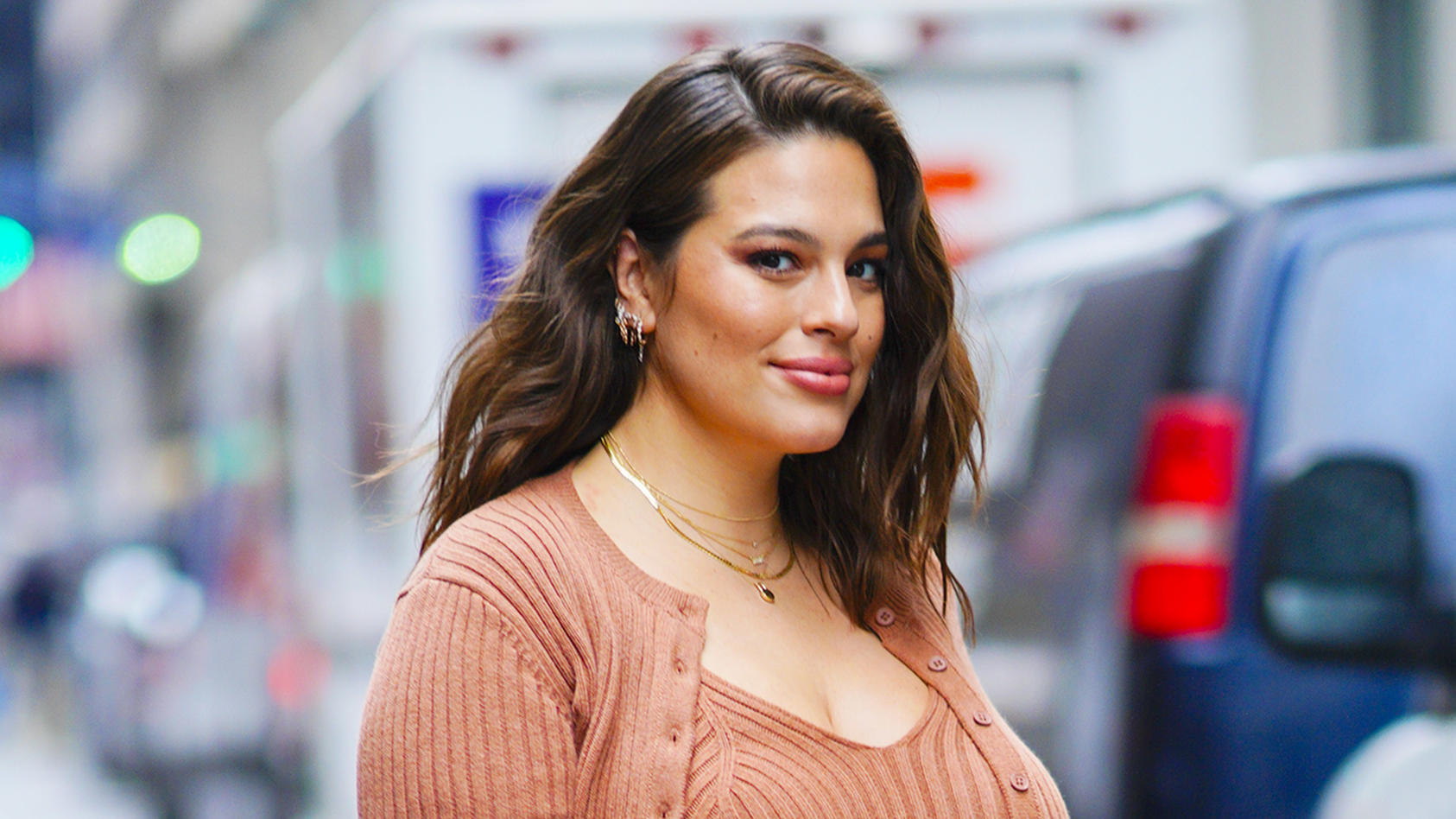 Ashley Graham out and about in a shapely dress in New YorkPictured: Ashley GrahamRef: SPL5130026 181119 NON-EXCLUSIVEPicture by: Jackson Lee / SplashNews.comSplash News and PicturesLos Angeles: 310-821-2666New York: 212-619-2666London: +44 (0)20 7644