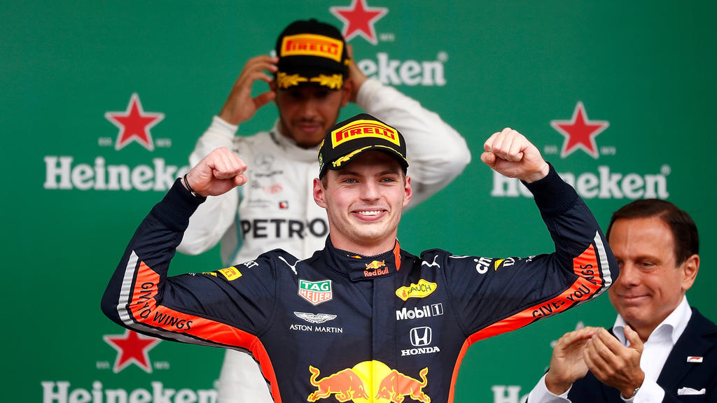 Interlagos, Brasilien, 17.11.2019, Formel 1, Formula 1, Brasilien Grand Prix, Podium:, Sieger Max Verstappen NEL 33, Aston Martin Red Bull Racing, 2.Platz fuer Pierre Gasly FRA 10, Red Bull Toro Rosso Honda. 3.Platz fuer Lewis Hamilton GB 44, Mercede