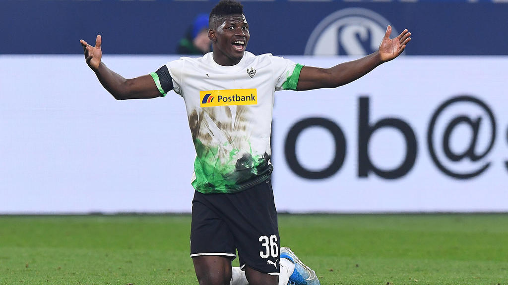 Fußball 1. Bundesliga 18. Spieltag FC Schalke 04 - Borussia Mönchengladbach am 17.01.2020 in der Veltins Arena in Gelsenkirchen Breel Embolo Mönchengladbach DFL regulations prohibit any use of photographs as image sequences and/or quasi-video. ***