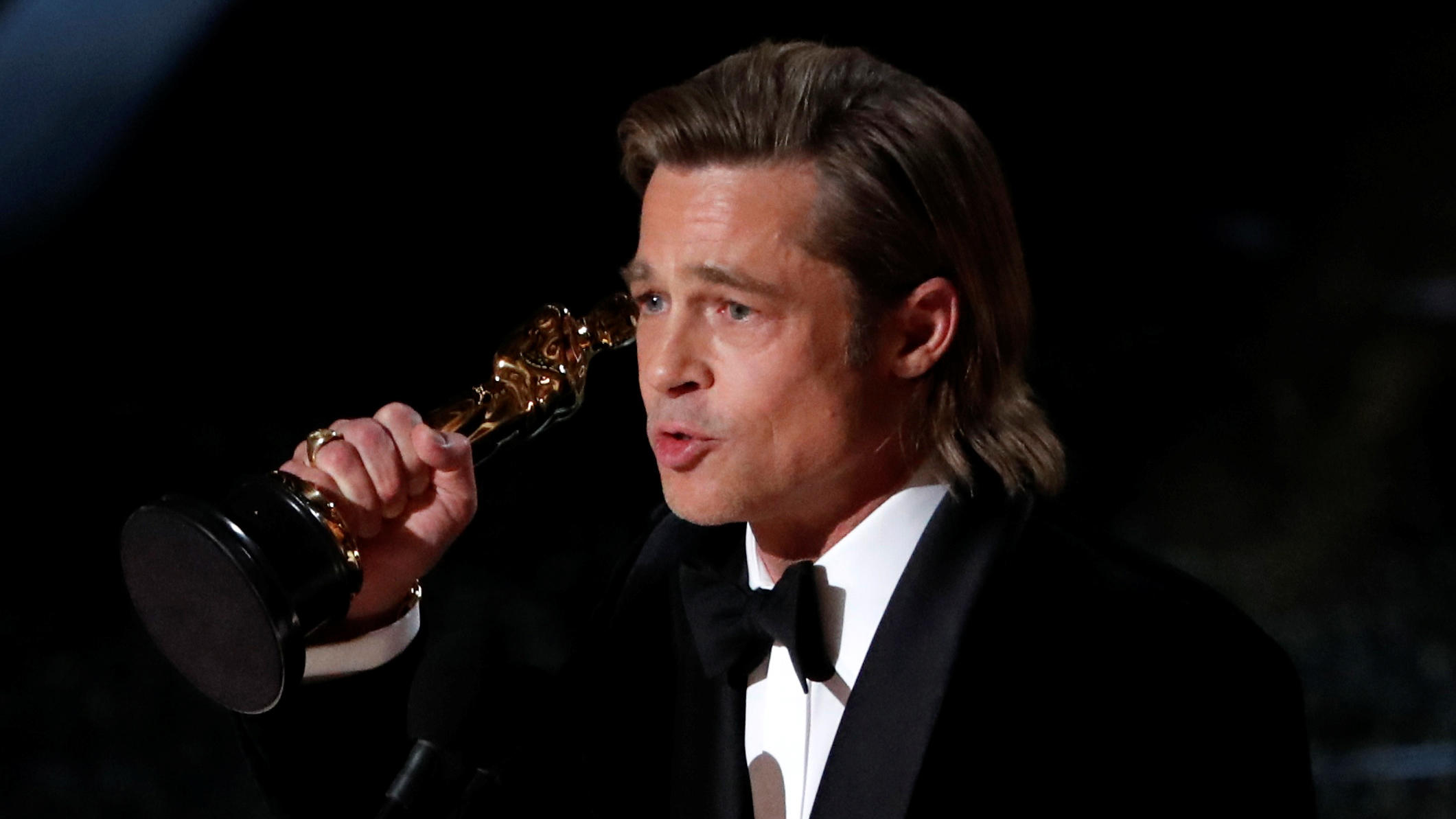 Brad Pitt und sein Oscar. Es ist schon sein zweiter.