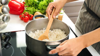Die Zubereitungsart von Reis entscheidet über den Kaloriengehalt.