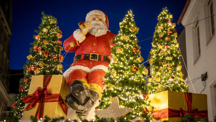 Feiern Muslime Weihnachten 2022 Gemütlich, traditionell, entspannt So feiern die Stars Weihnachten