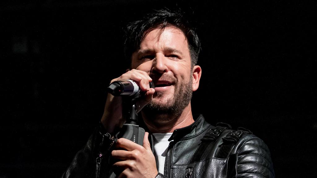 Michael Wendler ist total in Laura verliebt.