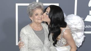  Katy Perry and grandmother 53RD ANNUAL GRAMMY AWARDS Los Angeles PUBLICATIONxNOTxINxUSAxUK Patrick Rideaux/PicturePerfect