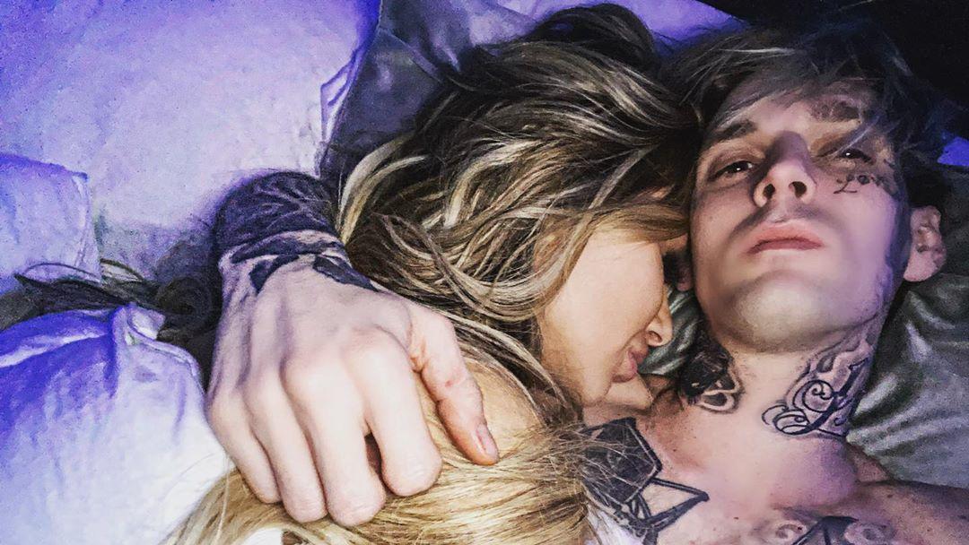 Aaron Carter mit seiner neuen Freundin Melanie