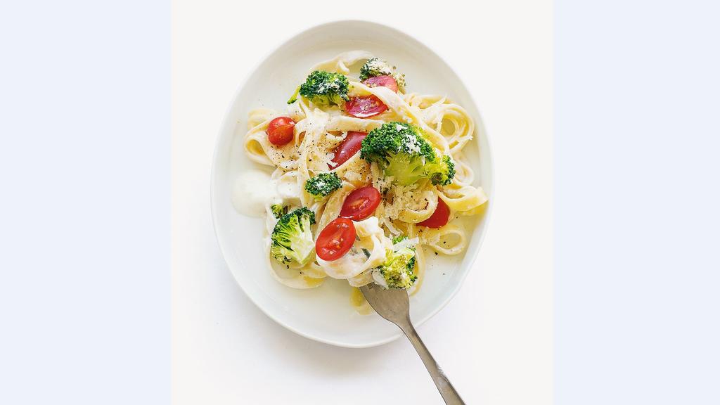 Nudeln in Parmesan-Sauce
