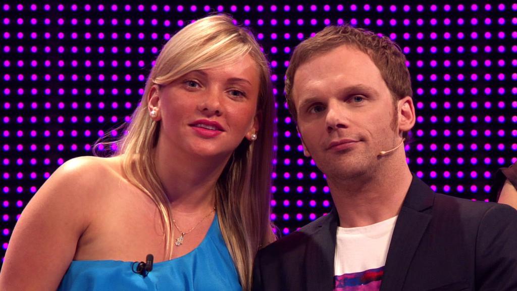 Evelyn Burdecki mit Ralf Schmitz bei "Take Me Out"
