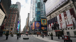 22.03.2020, USA, New York: In New York sind die Straßen wegen der Angst vor einer Ansteckung mit dem Coronavirus nahezu menschenleer. In der Millionenmetropole steigt die Zahl der Coronavirus- Infizierten weiter stark an. Foto: Bryan Smith/ZUMA Wire/dpa +++ dpa-Bildfunk +++