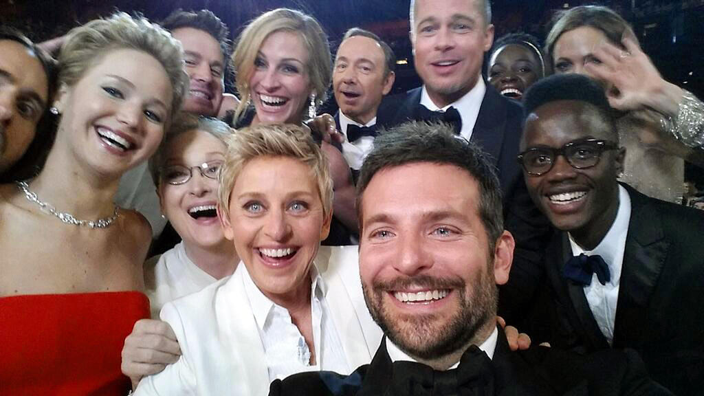 Ellen DeGeneres ist als Everybody’s Darling bekannt: Sie setzt sich für Tierschutz ein und alle Stars scheinen sie zu lieben.