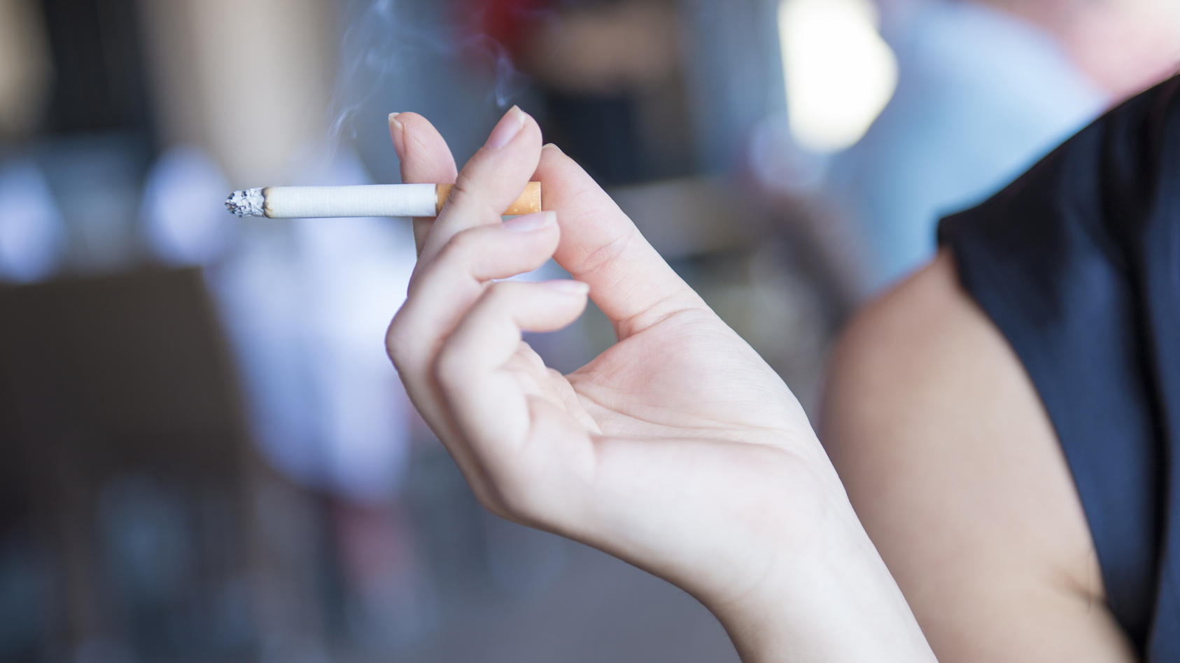 Laut einer französischen Studie sind unter den untersuchten COVID-19-Patienten nur wenige Raucher.