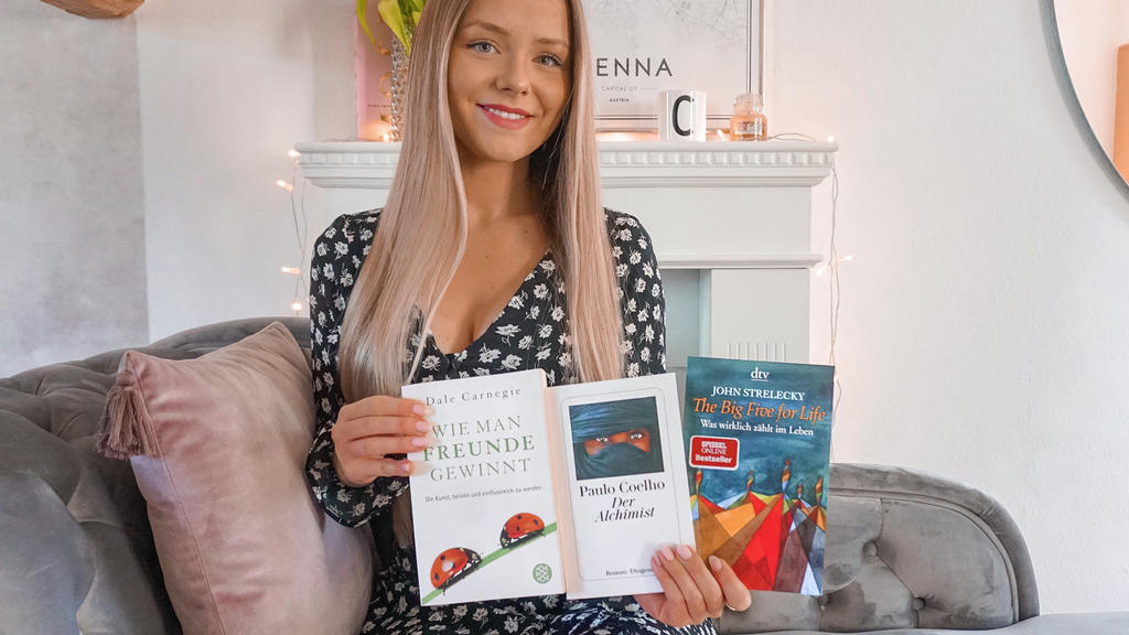Celine Nadolny, Buch-Bloggerin von BookofFinance