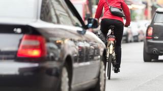 Abstand zu Radlern beim Überholen