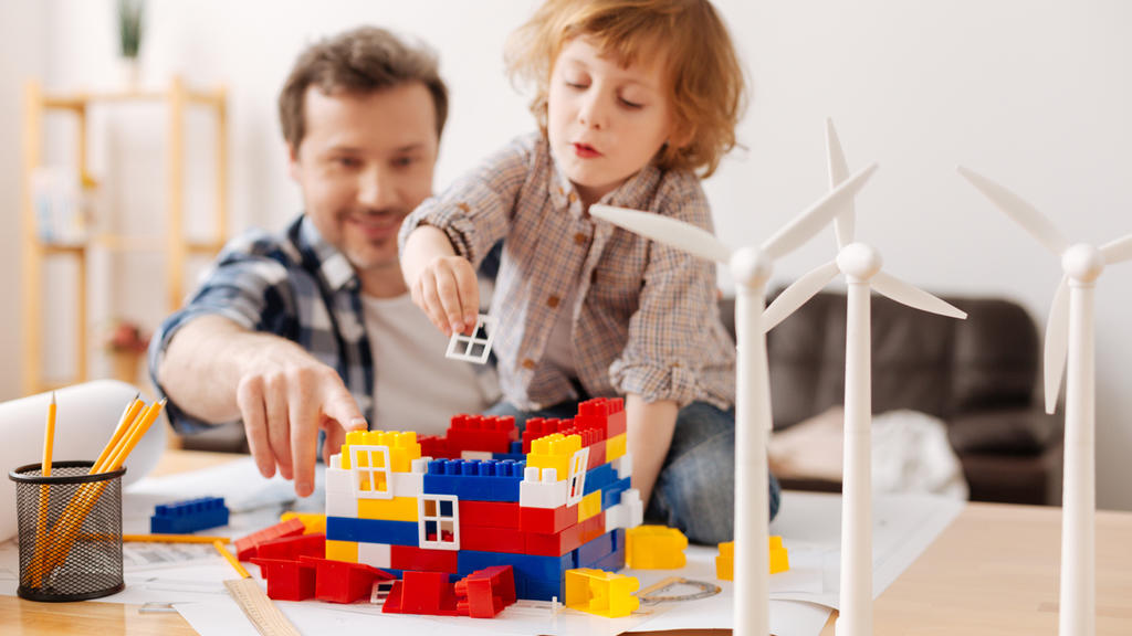 Machen wir eine Challenge aus dem Energiesparen. Kinder lieben das!