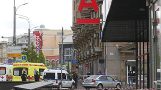 Eine Geiselnahme in einer Bankfiliale in Moskau ist glimpflich zu Ende gegangen.