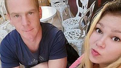 Margarita Yanayeva (23) und ihr Partner Alexey (35) aus Vilyuchinsk