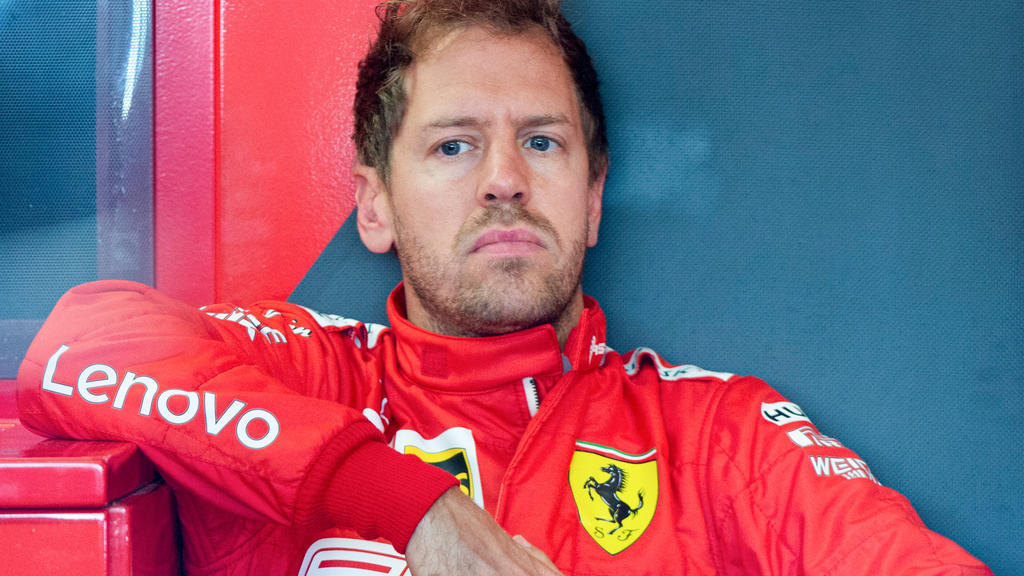 ARCHIV - 07.06.2019, Kanada, Montreal: Motorsport: Formel-1-Weltmeisterschaft, Grand Prix von Kanada, 1. Freies Training: Sebastian Vettel aus Deutschland vom Team Ferrari sitzt in der Box und wartet auf den ersten Durchgang des 1. Freien Trainings.