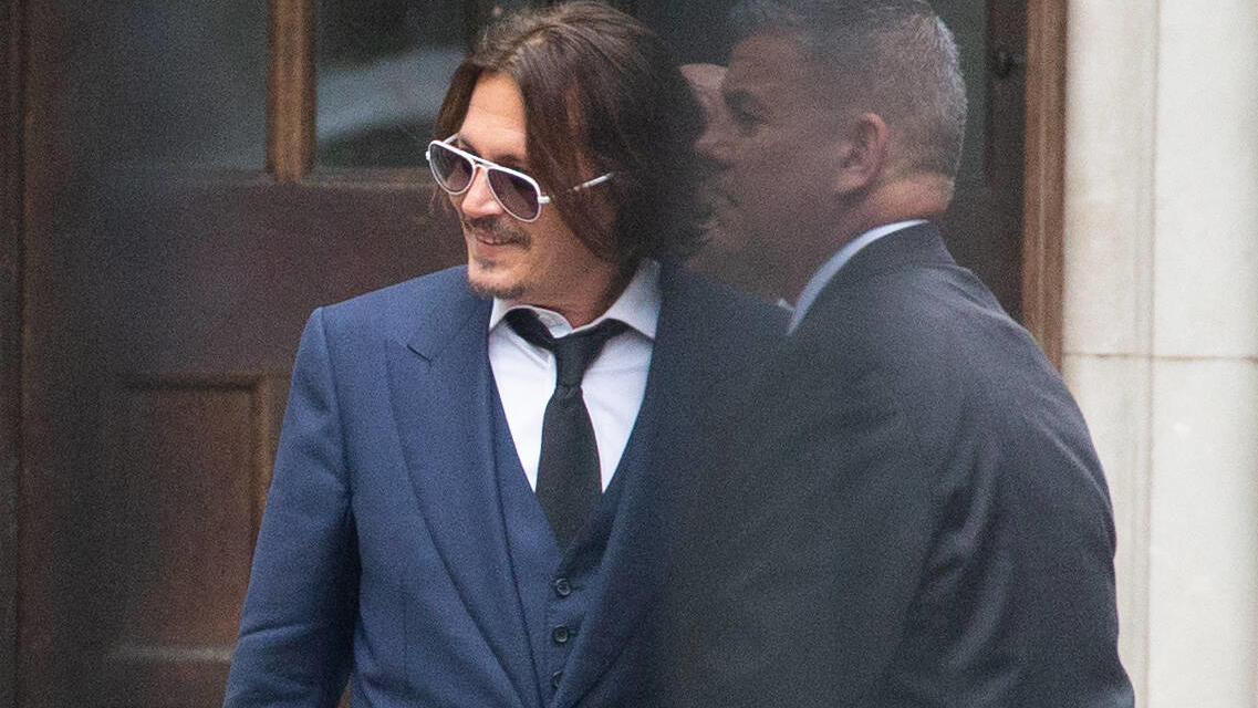 Johnny Depp verlässt nach dem Prozessauftakt am 7. Juli das Londoner Gericht.