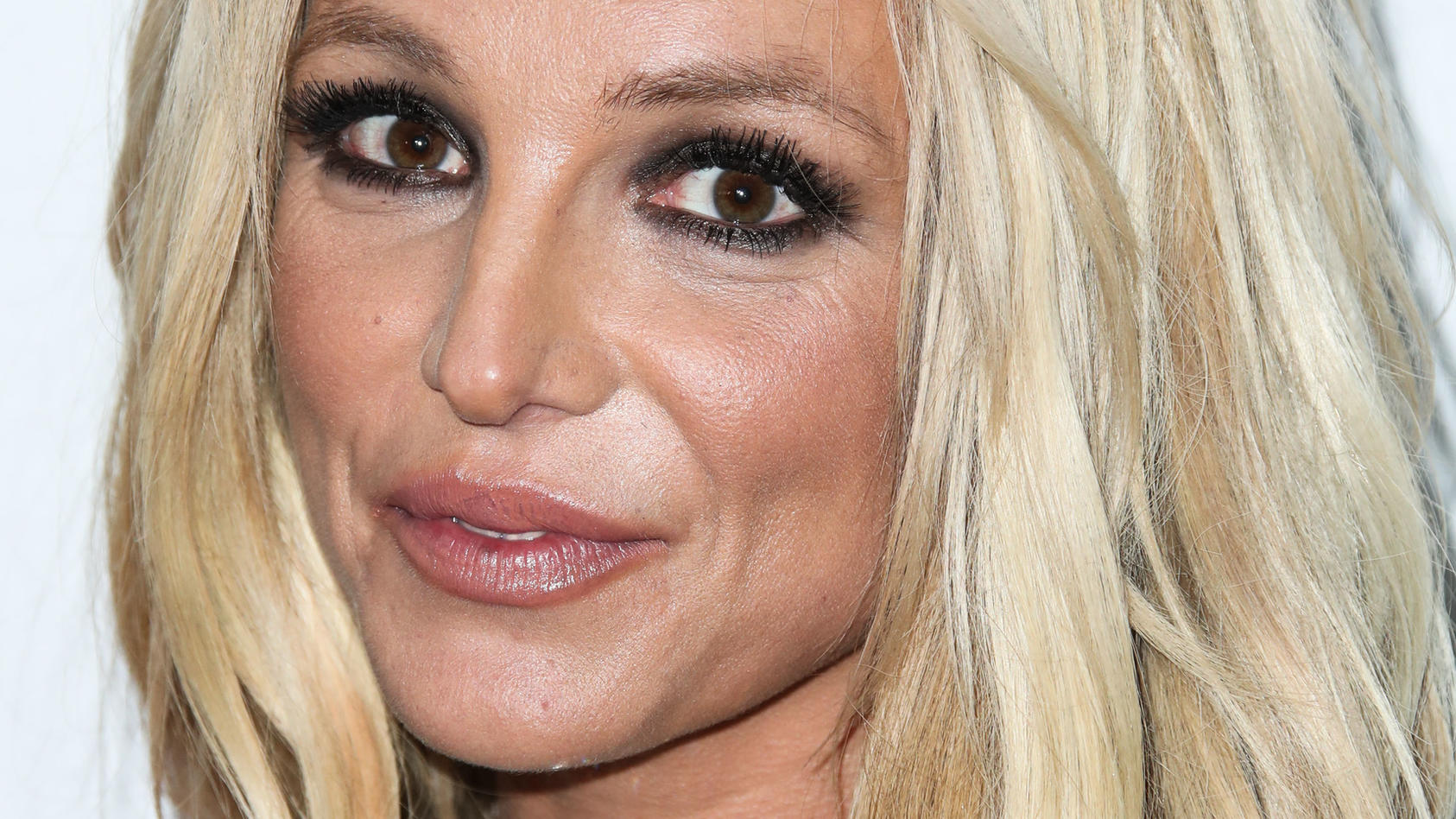 Britney Spears Cousine Packt Aus Popstar Ist Gefangen In Einem Kafig