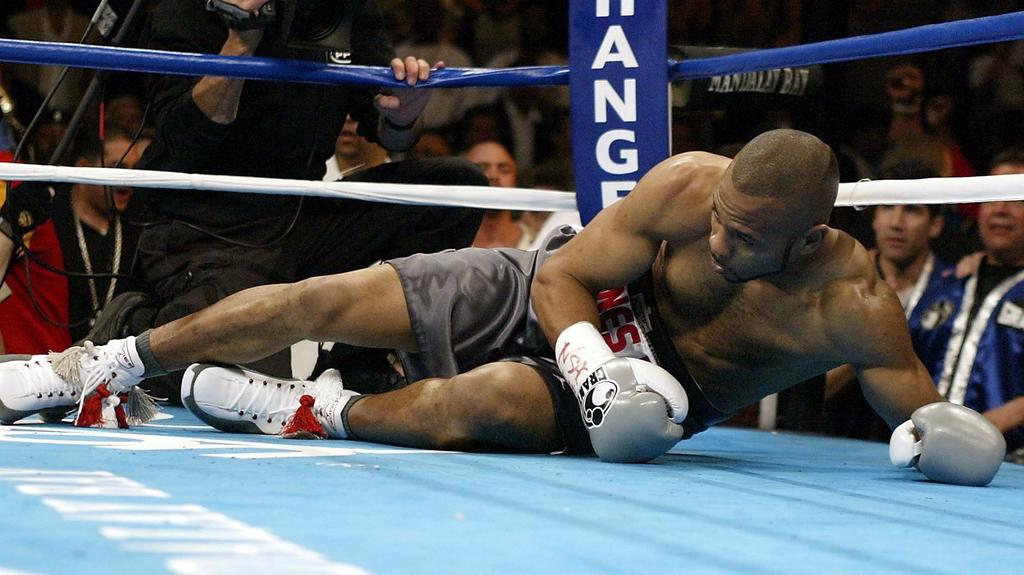 2004 ging Jones gegen Antonio Tarver k.o. und war nie mehr der Alte