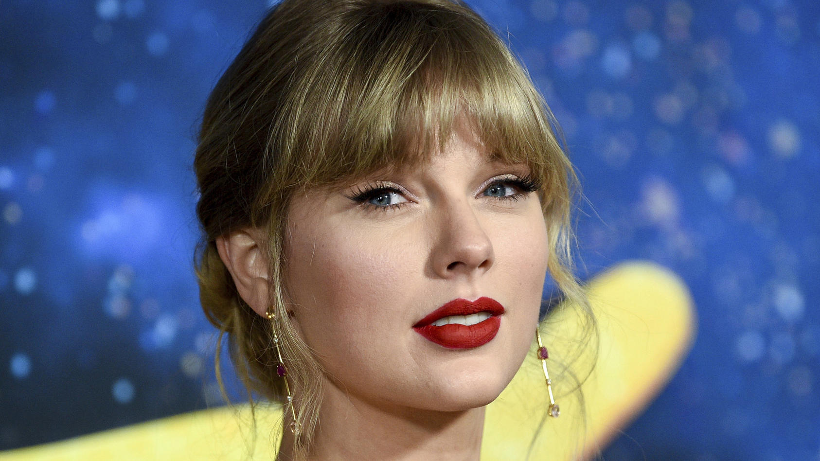Taylor Swift: Verrät die Sängerin mit einem Song den Namen des Reynolds-Lively-Kindes?