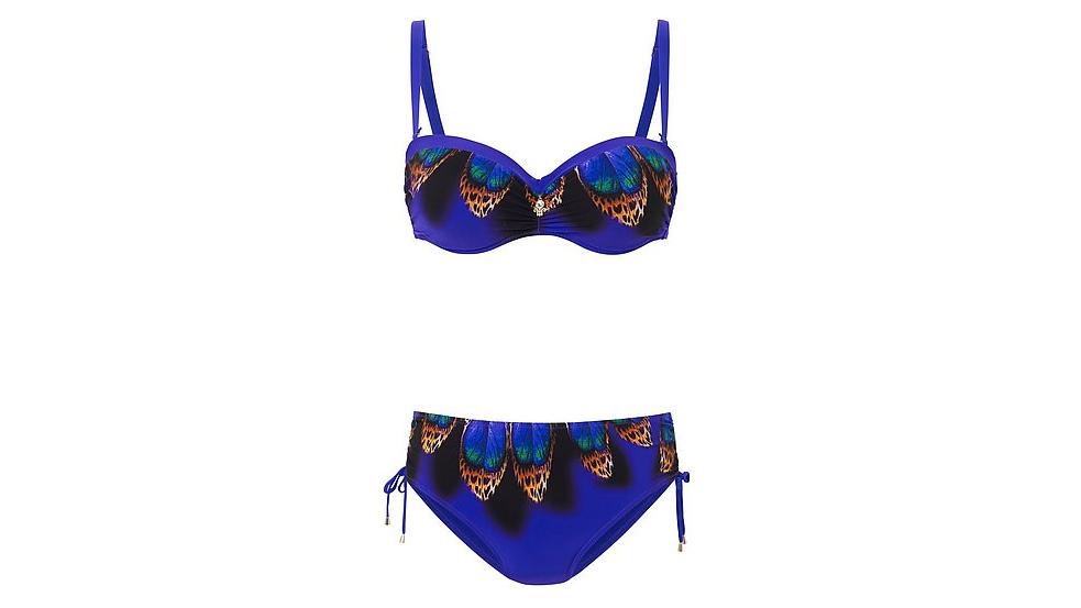 Bikini für hängende Brüste.