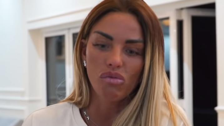 Katie Price hat mal wieder nachgeholfen...