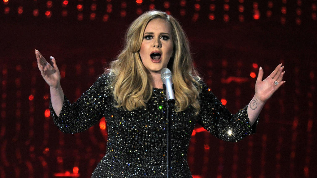 So sah Adele 2013 aus, zwei Jahre nachdem sie mit ihrem Album "21" erstmals auf Platz eins der internationalen Charts gestiegen ist.