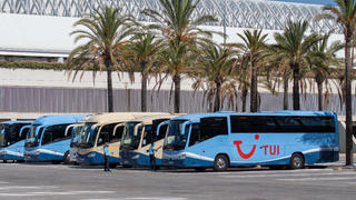 20200816 Airport Palma de Mallorca on 16.08.2020 PALMA, SPAIN - AUGUST 16 2020 : TUI Busses waiting for arriving tourists on Palma Airport at - Airport Palma de Mallorca on 16.08.2020 on August 16, 2020 in Palma, . Palma Baleares Spain *** 20200816 Airport Palma de Mallorca on 16 08 2020 PALMA, SPAIN AUGUST 16 2020 TUI Busses waiting for arriving tourists on Palma Airport at Airport Palma de Mallorca on 16 08 2020 on August 16, 2020 in Palma, Palma Baleares Spain 