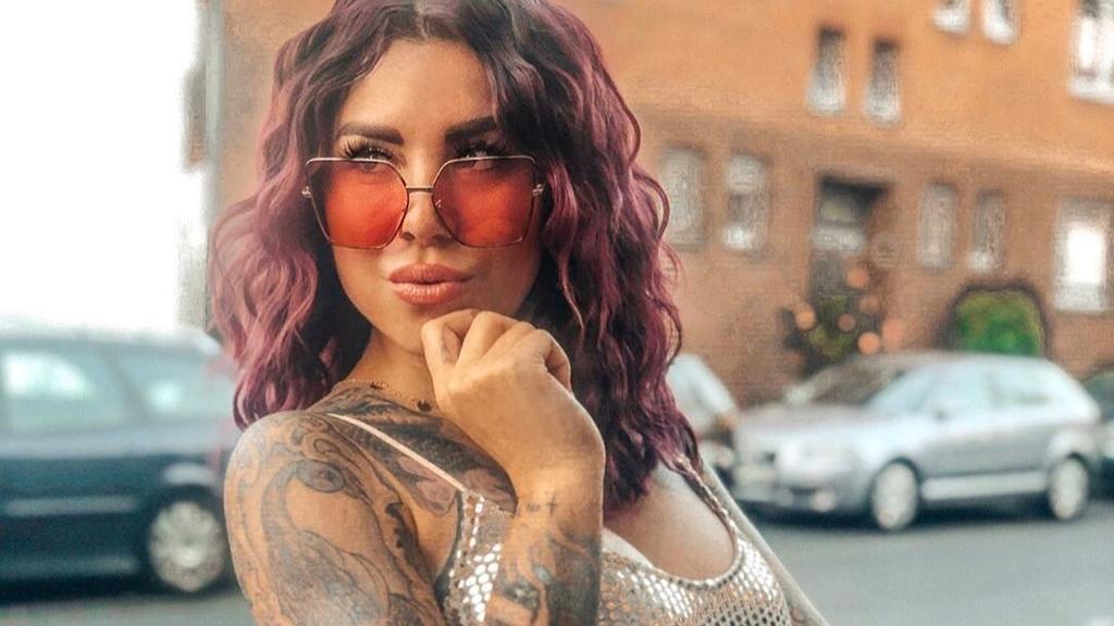 Kate Merlan ist Tattoo-Model