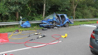 Eine 74-jährige Autofahrerin starb auf der B70 zwischen Papenburg und Westoverledingen.