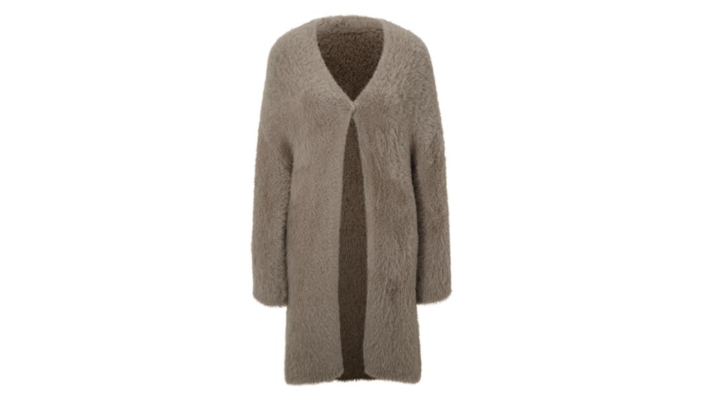 Flauschige Longstrickjacke von Heine.