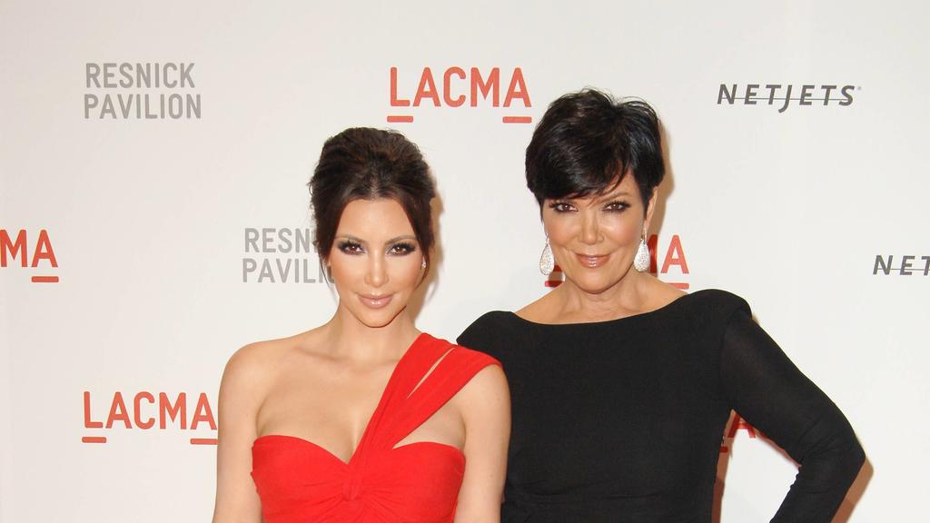 Kim Kardashian mit ihrer Mutter Kris Jenner.