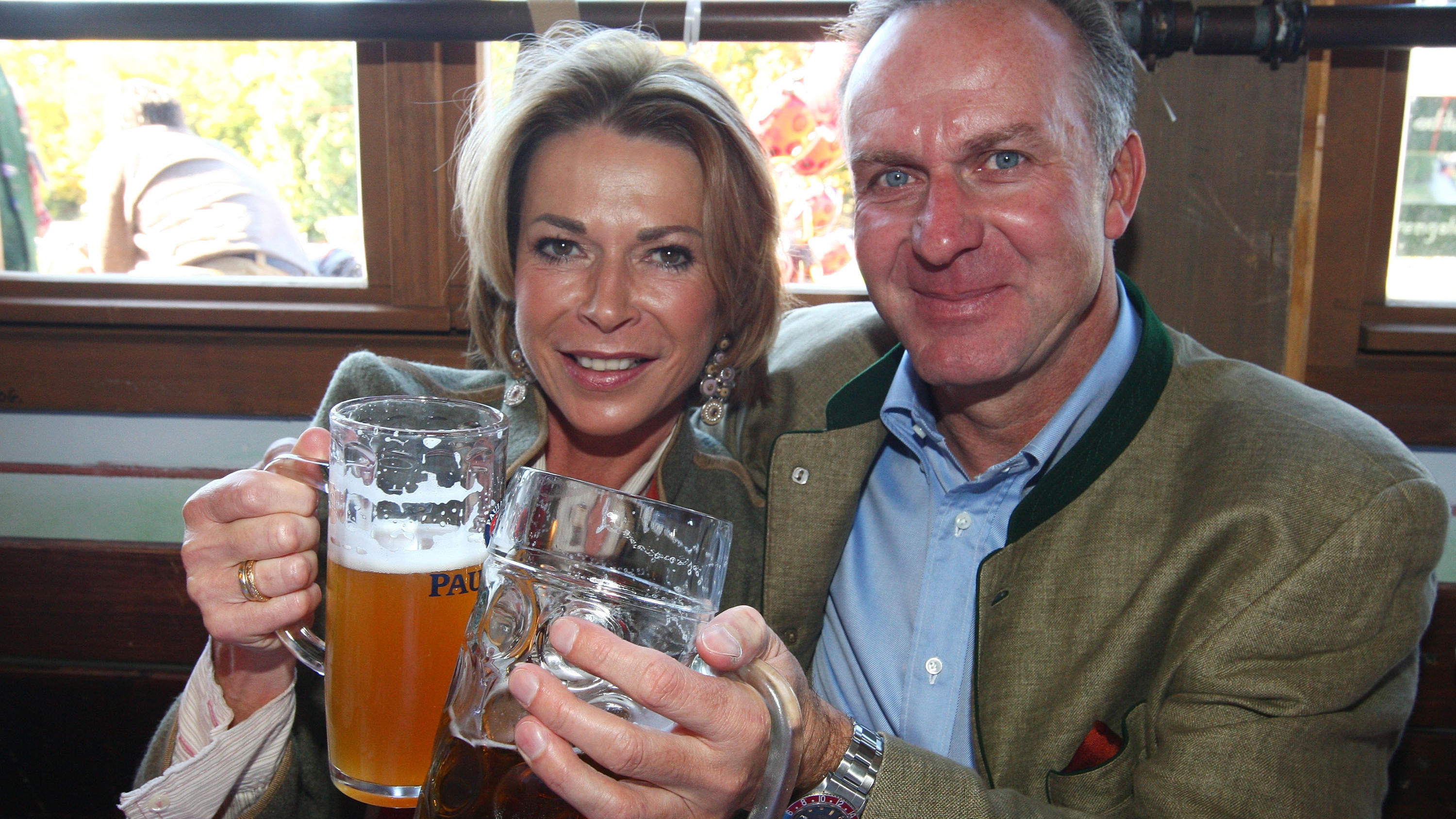 MUNICH, GERMANY - OCTOBER 05:  Karl Heinz Rummenigge (R) of Bayern Muenchen and wife Martina attend the Kaefer beer tent at the Oktoberfest beer festival on October 5, 2008 in Munich, Germany.  (Photo by Johannes Simon/Bongarts/Getty Images)